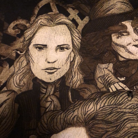 DISNEY ALICE THROUGH THE LOOKING GLASS GRAPHIC TSHIRT BLACK SMALL COTTON - #444 - Picture 6 of 9